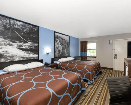 Super 8 by Wyndham Malvern Hotels in Malvern