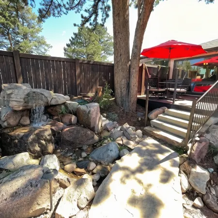 Estes Mountain Inn