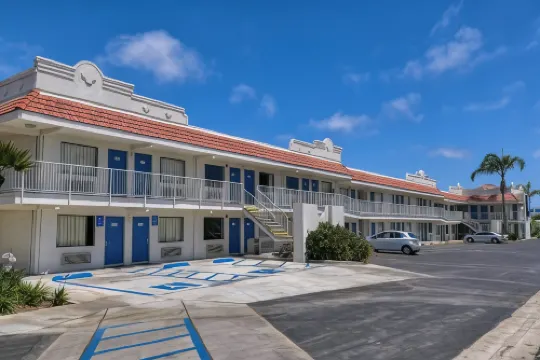 Motel 6 Carlsbad, CA - Near Legoland