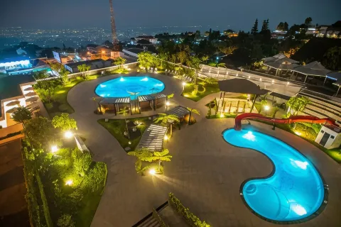 Surya Hotel & Cottages Prigen
