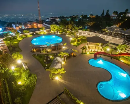 Surya Hotel & Cottages Prigen Hotels in Prigen