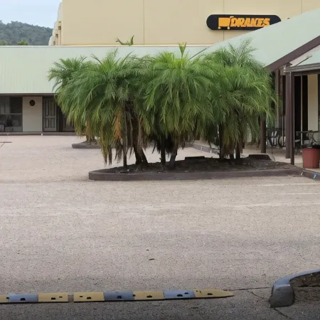 Glenmore Palms Motel