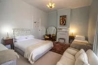 Victoria and Albert Guesthouse Hotels in Mount Victoria