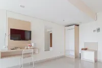 RedLiving Apartemen Grand Kamala Lagoon - Rooms 911 Tower Barclay South with Netflix Hotels in South Bekasi