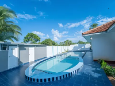 Havana Club Resort Hotels in Trincomalee