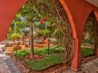Lhostel à Casablanca Hotels near محطة قطار أوازيس