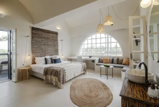 聖托裡尼島天蠍座海灘飯店