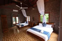 Pham Gia Homestay Ecogarden Hotels in Gia Sinh