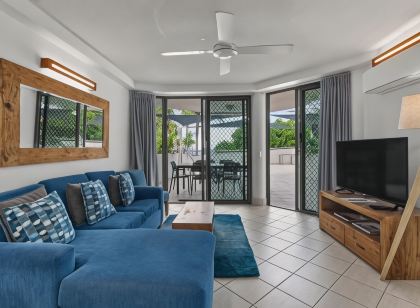 Malibu Apartments