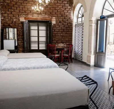 Hotel Boutique Casona Los Pavorreales Отели в г. 
