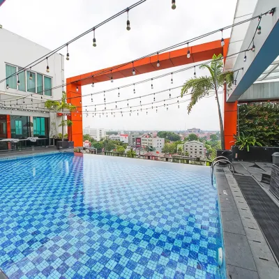 Grand Central Hotel Pekanbaru Hotel dekat Pasar Wisata