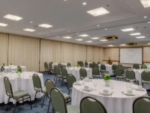 Jk プレミアム ホテル エ イベントス ロンドリナのホテル