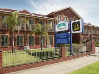 Courtyard Motor Inn Hotels in Shepparton