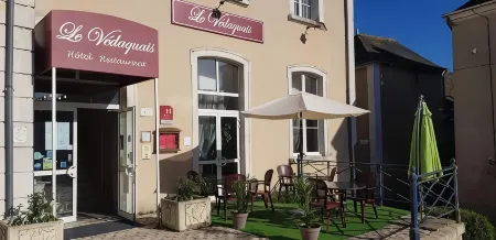 Logis Hotel Restaurant le Vedaquais Отели в г. Люше-Пренже