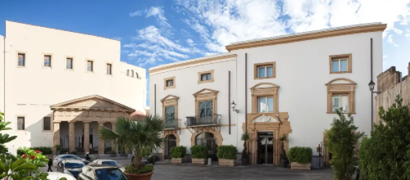 Palazzo Brunaccini Boutique Hotel