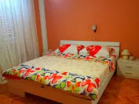 Spacious and Sunny Apartment, Island Rab 캄포르 호텔