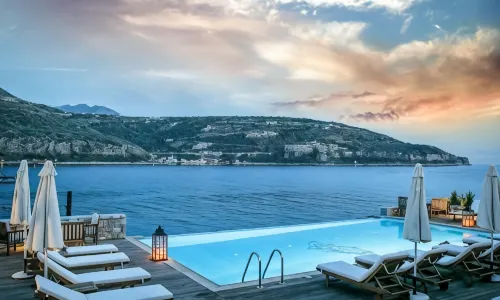 In Plo Luxury Suites