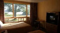 Riverview Motel