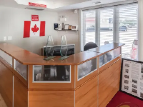 Econo Lodge Inn & Suites Drumheller Hotels in Drumheller