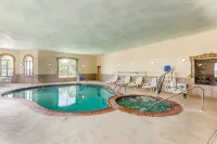 Sleep Inn & Suites Hewitt - South Waco - parking