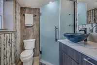 Location says it all. Glenwood Springs Colorado beautiful one bedroom apartment