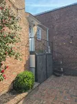 Washington Family Property, Upper Carriage House in Old Town on 107 S Lee Street - Villas