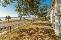 Spacious 5-bedroom house in Charming Long Beach - 4-Star