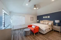 Spacious 4 bed room House Charming Pearland Retreat • Family Friendly - 3-Star