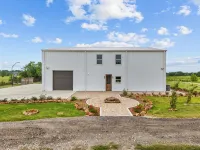 Waterfront 5 Acre Barndominium