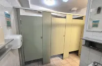 Boardrider Backpackers & Budget Motel - balcony