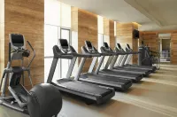 Sheraton Zhenjiang  Hotel - Gym