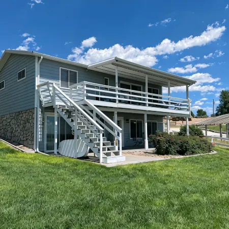 Home Near Lake McConaughy