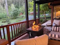 4 Acre Hiker's Nature Sanctuary in town - Bungalows