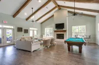 Drift Away Cottage - Poolside & Ocean Access