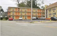 Media Inn & Suites - Pysäköinti