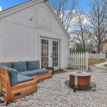 Historic Cape Cod 3BR Home in Sandwich – Walk to Beach & Dining
