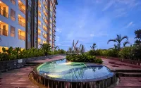 Basic Studio Apartment at Tamansari Skylounge Makassar By Travelio - Apartments