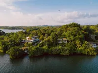 Tri Hotels in Ahangama