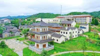 Huaxiangjian Homestay