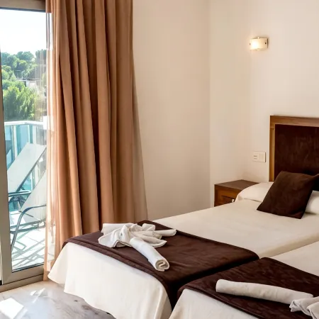 Portodrach Aparthotel & Suites