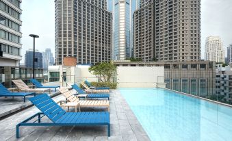 The Quarter Ploenchit by UHG