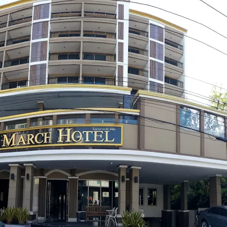 March Hotel