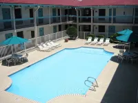 Baymont  Abilene - Pools