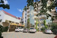 Hotel Grand Uyut - parking