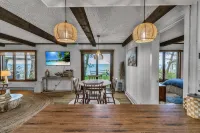 *HOT TUB * Lake Front | Near Olcott Beach | King Bed - 4-Star