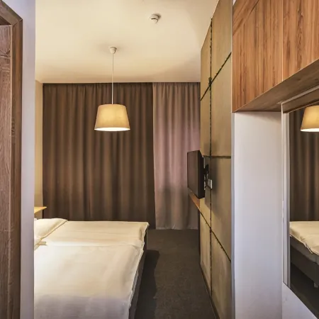 U Medovogo Mosta Hotel