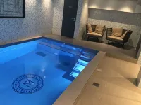 Hotel Les Matins de Paris - Pools