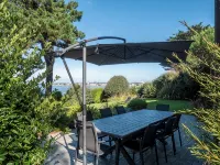 Superb Breton House Facing the Sea, Direct Access to a Beautiful Little Cove - 4-stjärniga