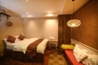 Mums Homestay & Apartment-A Real Homestay Experience - Guest houses