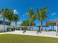 Completely Renovated "Beach House on Siesta"